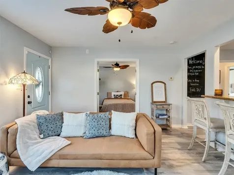 7121 Avenue P 1/2 Galveston TX 77551