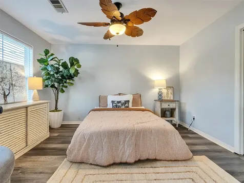 7121 Avenue P 1/2 Galveston TX 77551