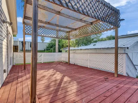 7121 Avenue P 1/2 Galveston TX 77551