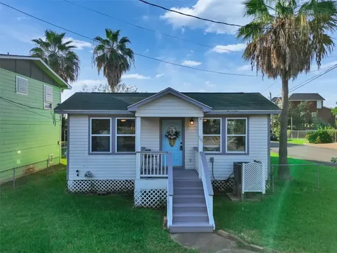 7121 Avenue P 1/2 Galveston TX 77551