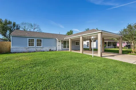 5746 Groveton Street Houston TX 77033