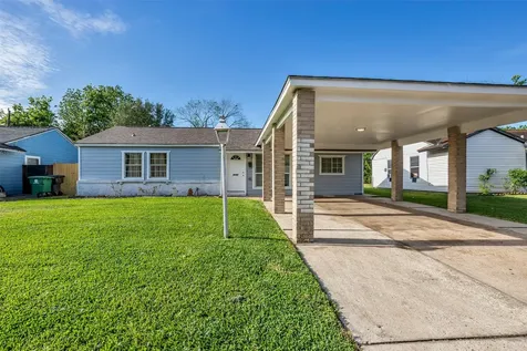 5746 Groveton Street Houston TX 77033