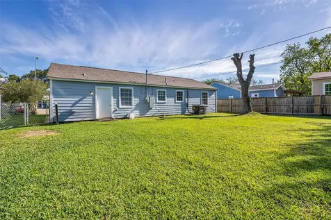5746 Groveton Street Houston TX 77033