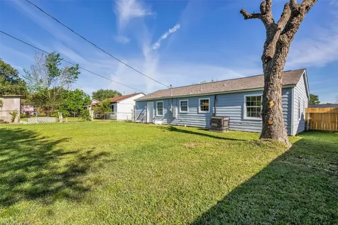 5746 Groveton Street Houston TX 77033