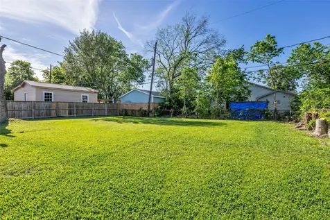 5746 Groveton Street Houston TX 77033