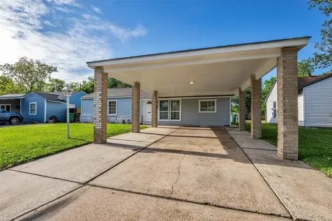 5746 Groveton Street Houston TX 77033