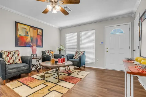 5746 Groveton Street Houston TX 77033