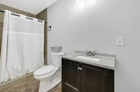 516 Avenue F South Houston TX 77587