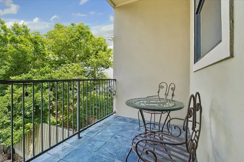 715 Birdsall Street Houston TX 77007
