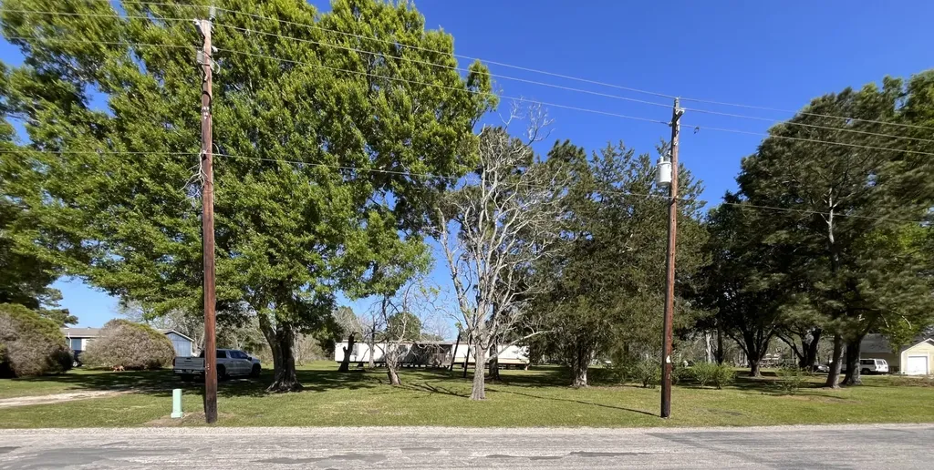 2257 County Road 6026 Dayton TX 77535