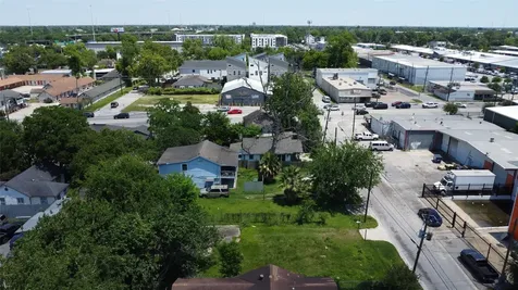 1209 E 27th Street Houston TX 77009