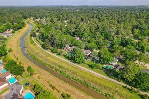 11711 Park Creek Drive Houston TX 77070