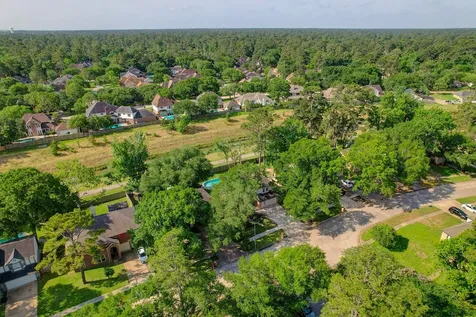 11711 Park Creek Drive Houston TX 77070