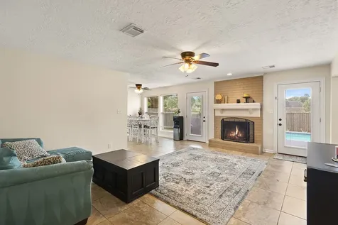 11711 Park Creek Drive Houston TX 77070