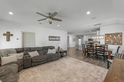 923 Kinder Sky Lane Rosharon TX 77583