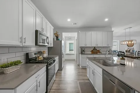 923 Kinder Sky Lane Rosharon TX 77583