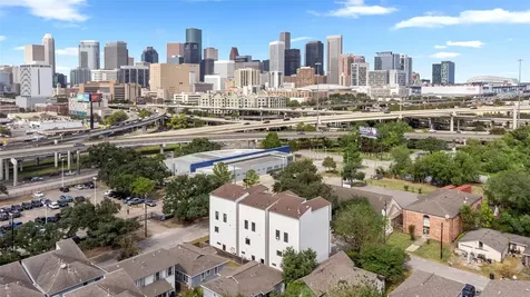 2104 Webster Street Houston TX 77003