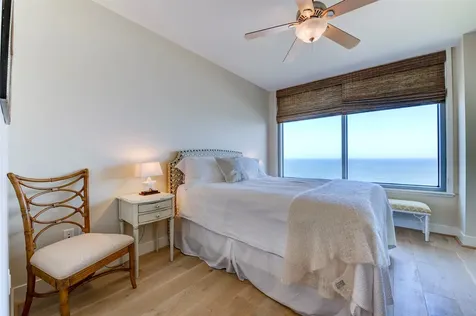 801 E Beach Drive Bc1604 Galveston TX 77550