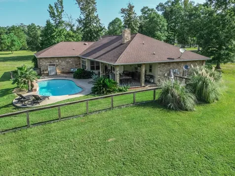 274 Robinson Tract Livingston TX 77351