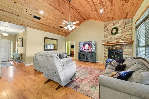 274 Robinson Tract Livingston TX 77351