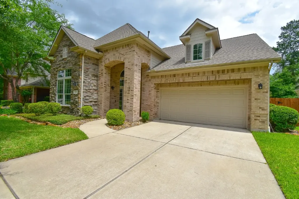 7 E Shale Creek Circle The Woodlands TX 77382