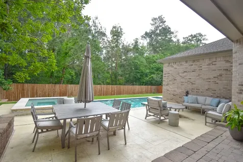 7 E Shale Creek Circle The Woodlands TX 77382