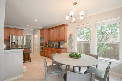 7 E Shale Creek Circle The Woodlands TX 77382