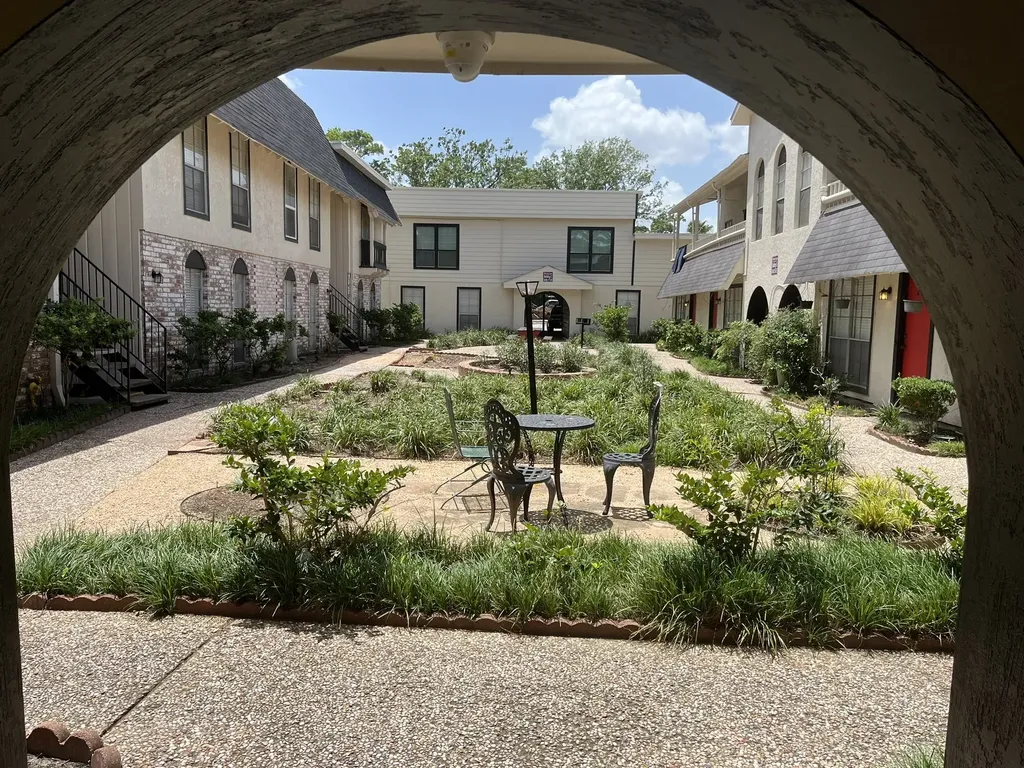 1275 Witte Road 14 Houston TX 77055