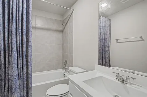 1206 Colt Canyon Drive Alvin TX 77511