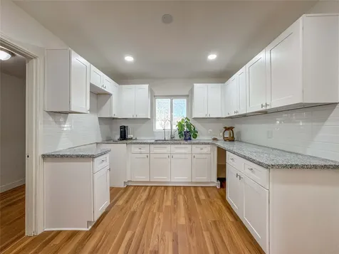 6011 Belmark Street Houston TX 77033