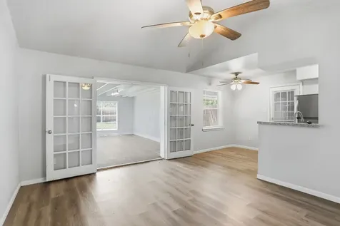 5242 Grace Point Lane Houston TX 77048