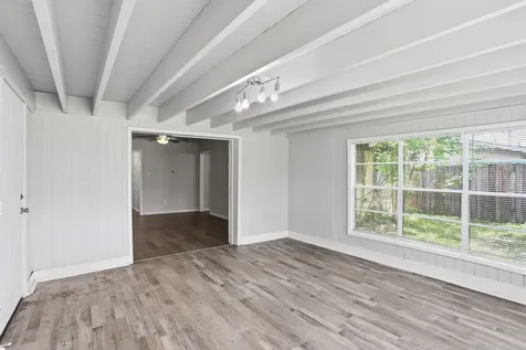 5242 Grace Point Lane Houston TX 77048