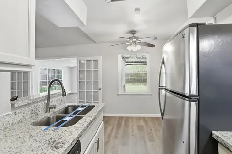 5242 Grace Point Lane Houston TX 77048