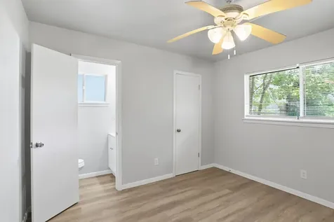 5242 Grace Point Lane Houston TX 77048