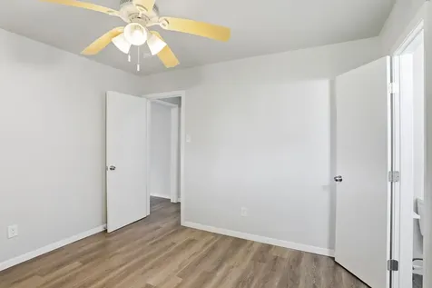 5242 Grace Point Lane Houston TX 77048