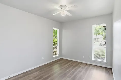 5242 Grace Point Lane Houston TX 77048