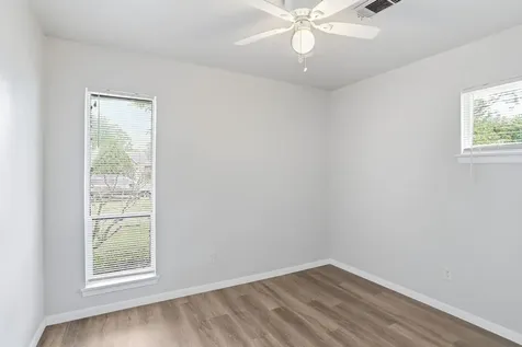 5242 Grace Point Lane Houston TX 77048