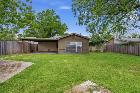 5242 Grace Point Lane Houston TX 77048