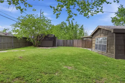 5242 Grace Point Lane Houston TX 77048