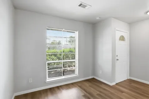 5242 Grace Point Lane Houston TX 77048