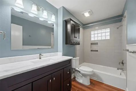 5522 Chantilly Lane Houston TX 77092