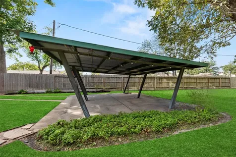 5522 Chantilly Lane Houston TX 77092