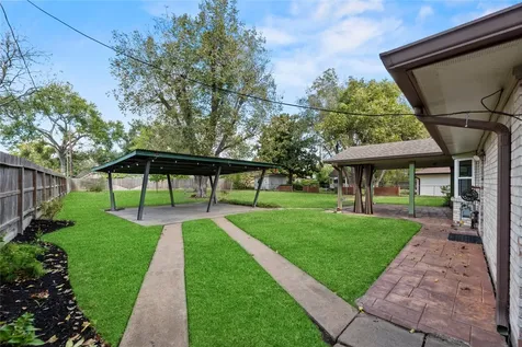 5522 Chantilly Lane Houston TX 77092