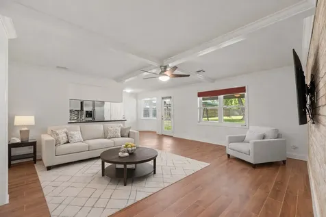5522 Chantilly Lane Houston TX 77092