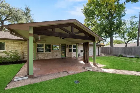 5522 Chantilly Lane Houston TX 77092
