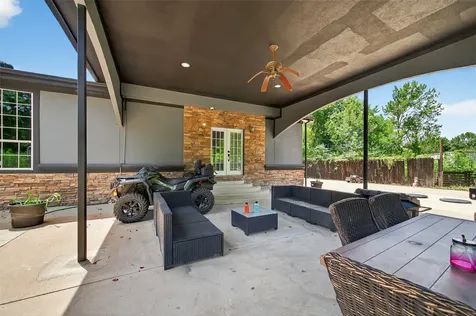 153 County Road 4907 Dayton TX 77535