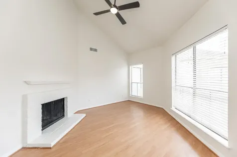 3742 Thistlemont Drive Houston TX 77042