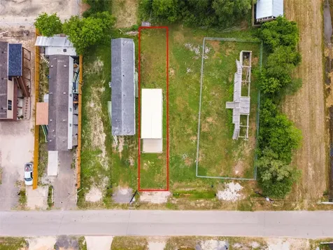 437 16th Street San Leon TX 77539