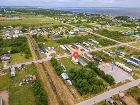 437 16th Street San Leon TX 77539