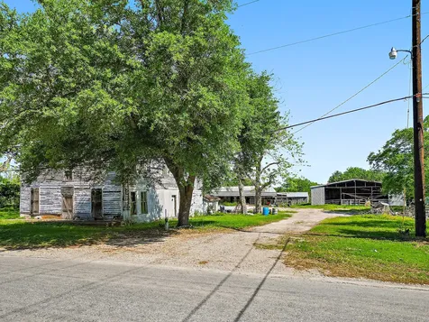406 Main Street Stowell TX 77661